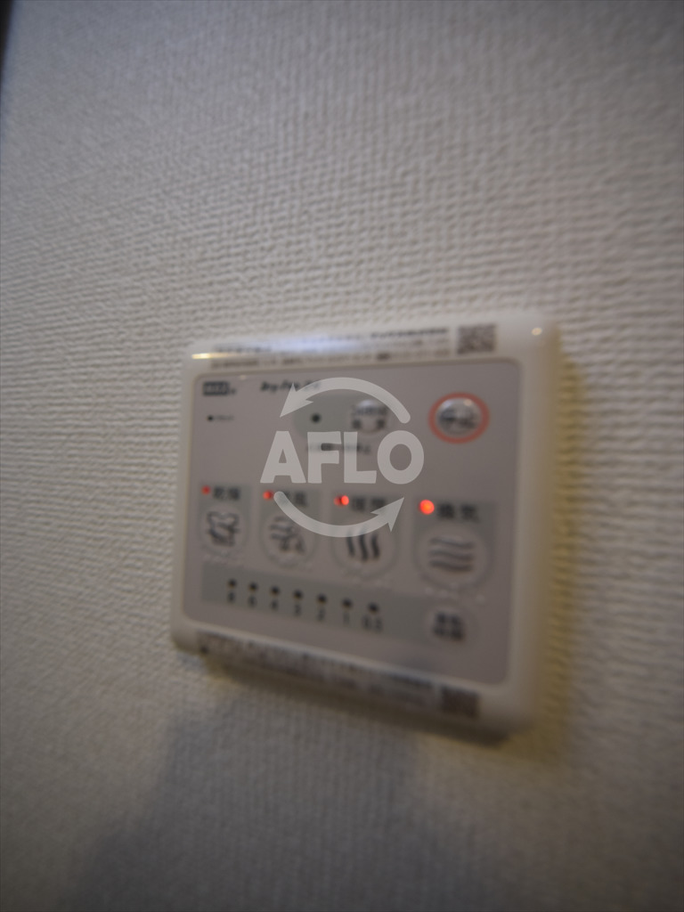 その他　レオンコンフォート九条ガレリア　浴室乾燥機