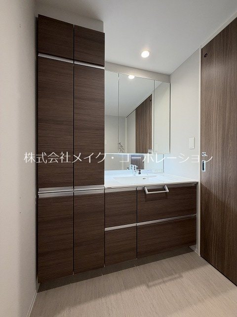 地下鉄空港線 室見駅 徒歩10分 14階建 築1年の内装写真
