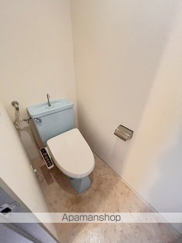 地下鉄東西線 円山公園駅 徒歩4分 11階建 築38年のトイレ写真