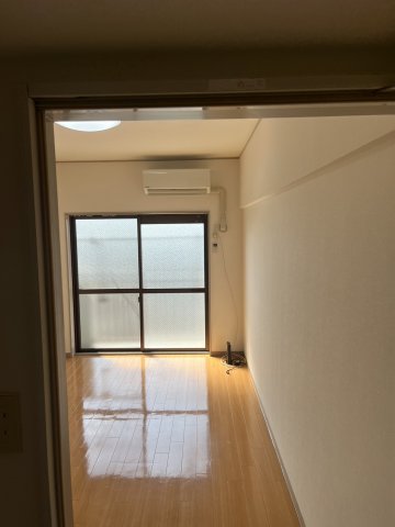 居室・リビング　ゆったりとした居間です
