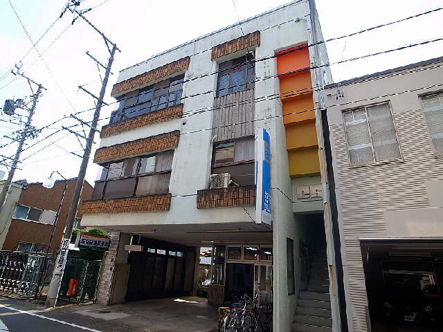 岐阜市今川町のマンションの建物外観