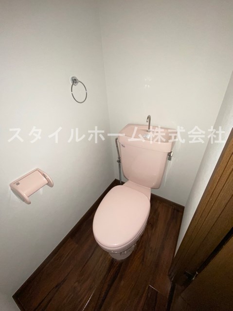【シンシャルムのトイレ】