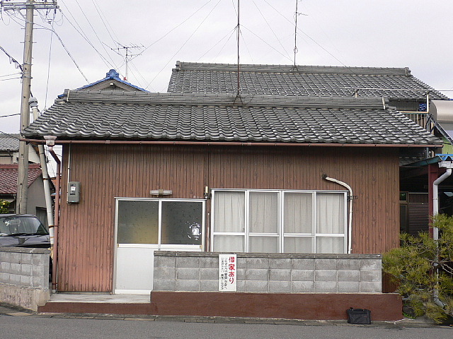 安田貸家(荒尾町）の建物外観