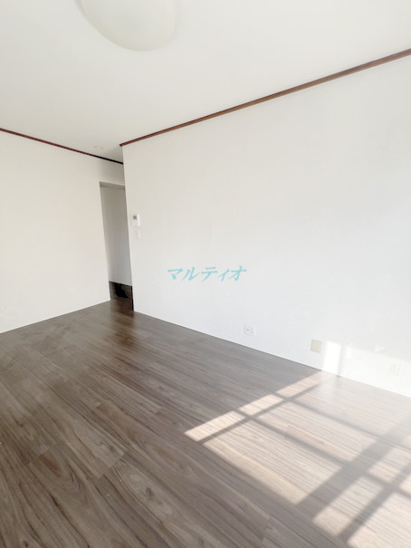 居室・リビング　日当たり良好なリビング?