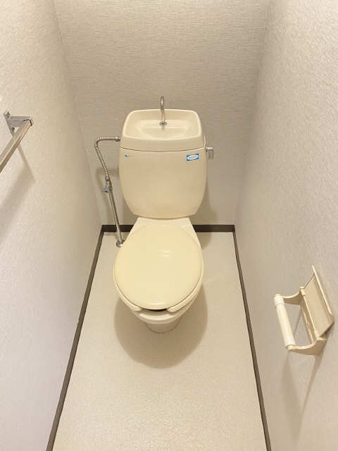 【ダン・カーサ１１１のトイレ】