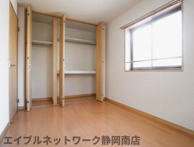 収納　たっぷりとした収納スペースです