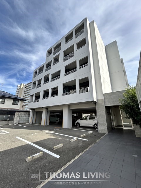 【糟屋郡新宮町緑ケ浜のマンションの建物外観】