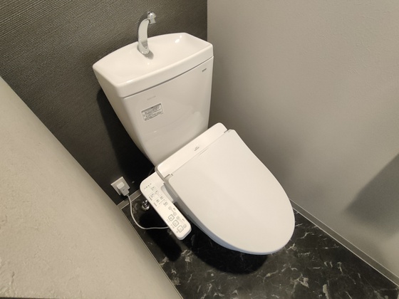 トイレ　別部屋の写真