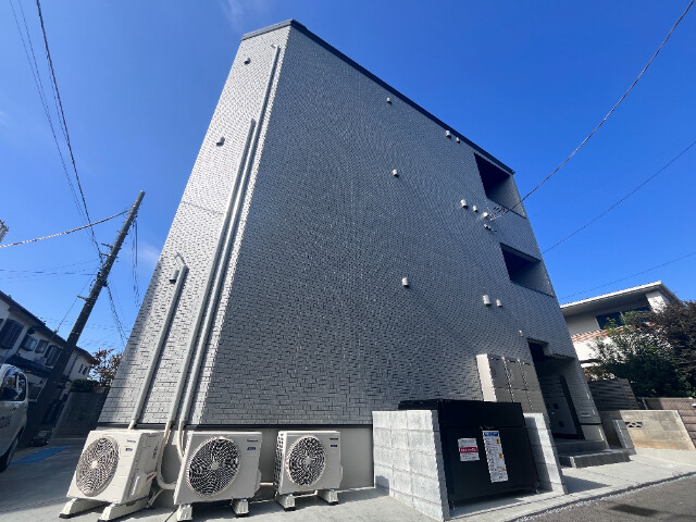 【GRADUS大和田町の建物外観】