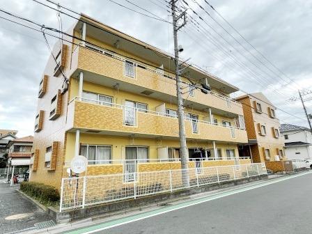 さいたま市大宮区天沼町のマンションの建物外観