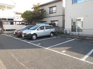 【レオパレスＬｕｎａの駐車場】