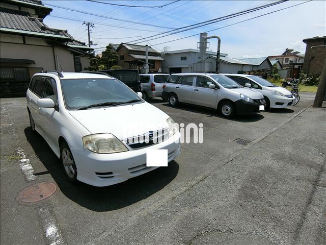 【プチハウス森島ＰＡＲＴIの駐車場】