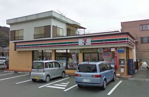 【鎌倉市岩瀬のアパートのコンビニ】