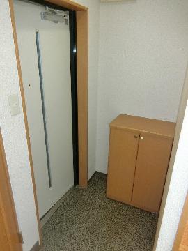 メゾンアンシャンテ　玄関　玄関内
