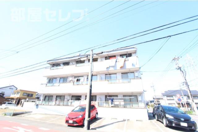 建物外観　南向きの日当たり良好な物件です。