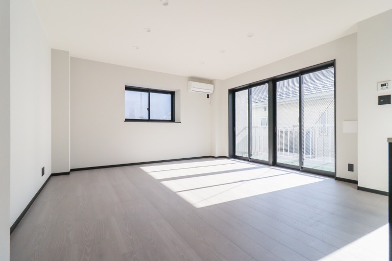 居室・リビング　図面と現状に相違がある場合には現状を優先