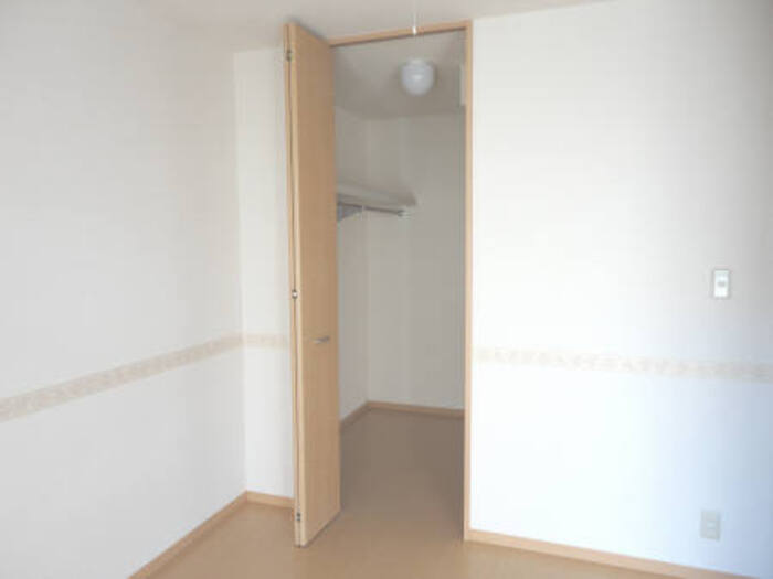 収納　103 南東洋室