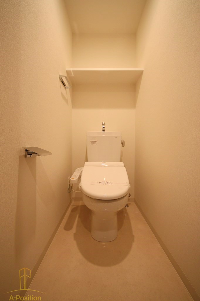 トイレ　レジデンス心斎橋