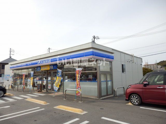 コンビニ　ローソン 小牧久保店（コンビニ）まで818m