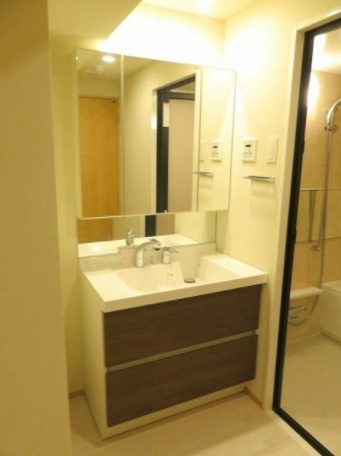 洗面設備　Grazia Kamata