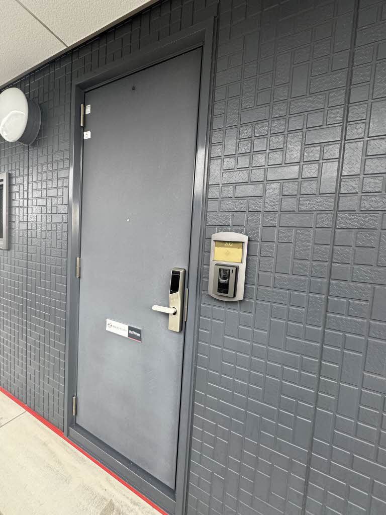 その他共有部分　玄関前通路