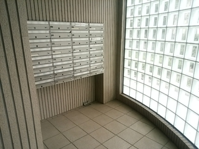 ロビー　集合ポスト