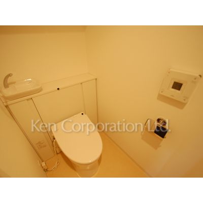 トイレ　同タイプ7階のお部屋を撮影。仕様が異なることがあります。