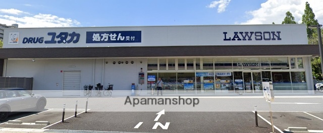 コンビニ　ローソン（コンビニ）まで766m