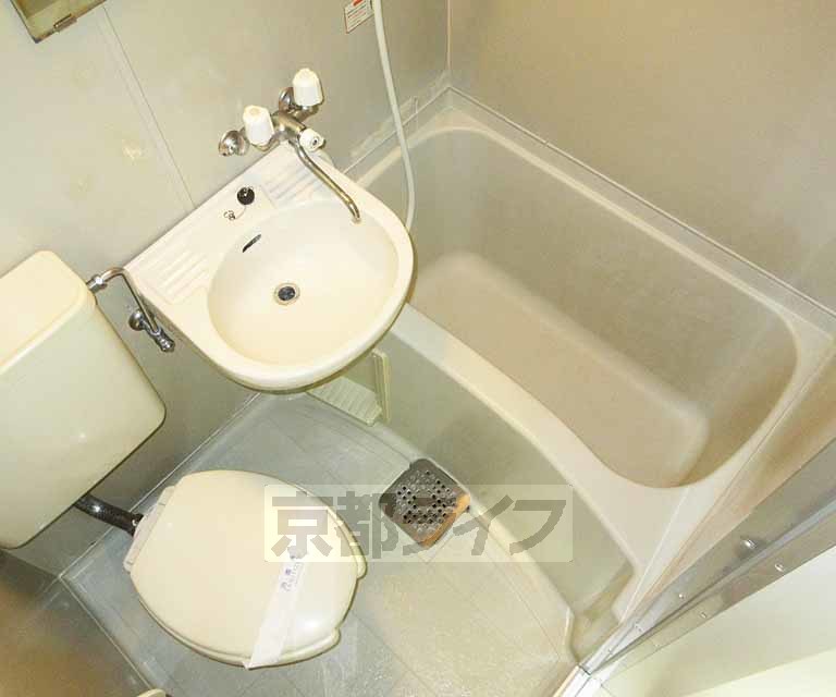 バス・シャワールーム　ユニットバスです