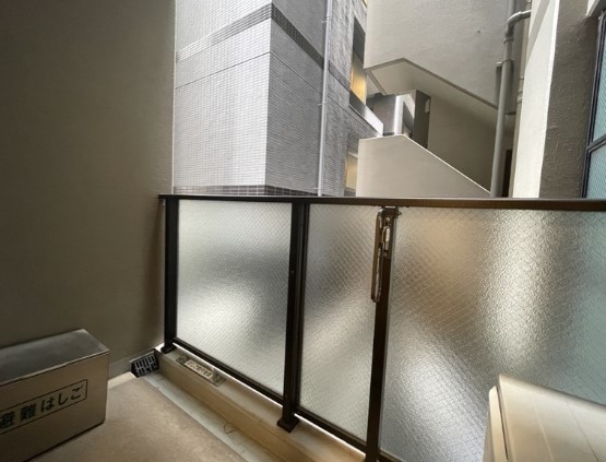 バルコニー　バルコニー