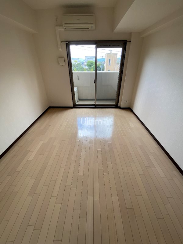 居室・リビング　違うお部屋の写真です。ご参考までに