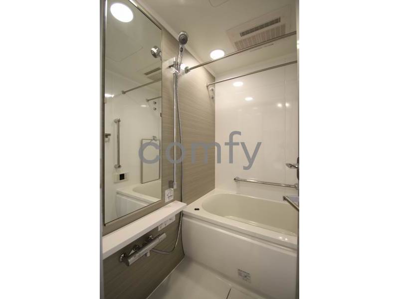 バス・シャワールーム　バス