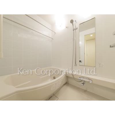 バス・シャワールーム　同タイプ36階のお部屋を撮影。仕様が異なることがあります。