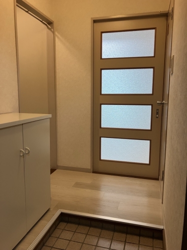 駅東レジデンスの玄関写真