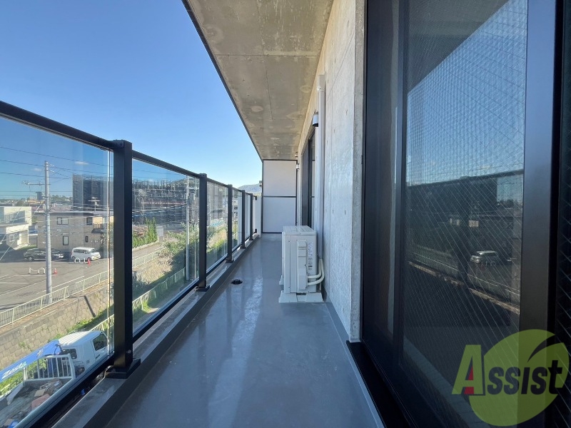 バルコニー　バルコニーです。洗濯物を干したり一息ついたりできますね！