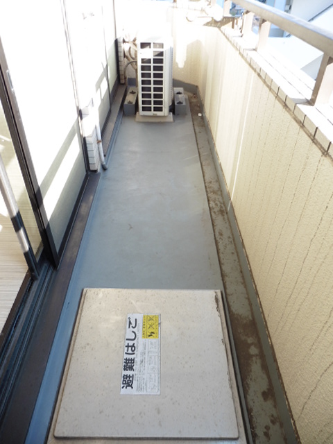 バルコニー　バルコニー