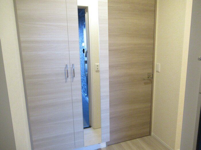 玄関　物件画像