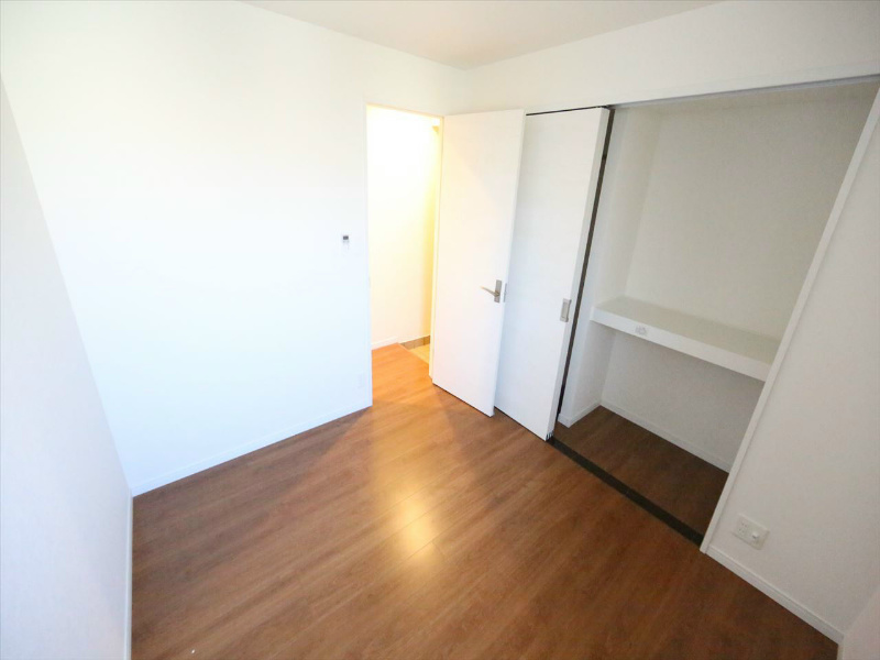 その他部屋・スペース　洋室4.47帖　クローゼット（収納充実してます）