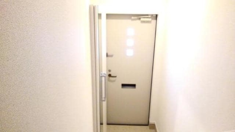 玄関　図面と現状に相違がある場合には現状を優先