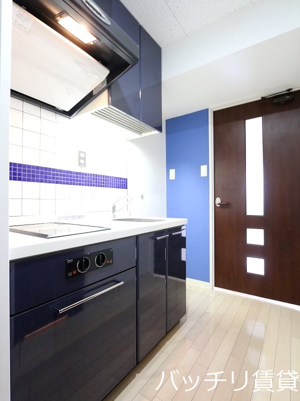 キッチン　画像は同型イメージの為、現況を優先いたします。