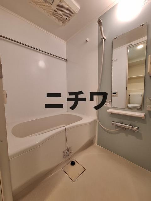 バス・シャワールーム　追焚・浴室乾燥機付きバスルーム