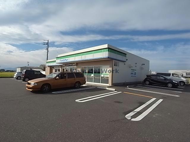 コンビニ　ファミリーマート柳津高桑店（コンビニ）まで482m