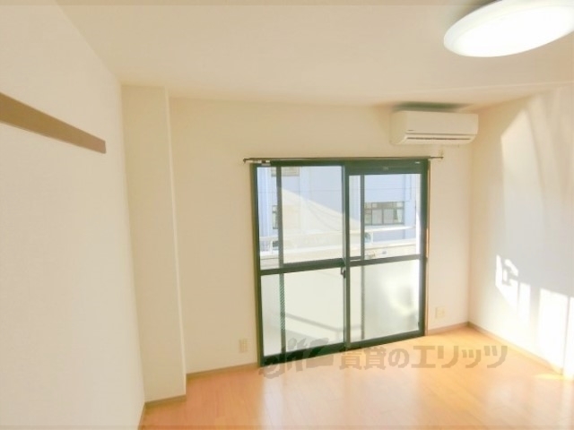 居室・リビング　洋室