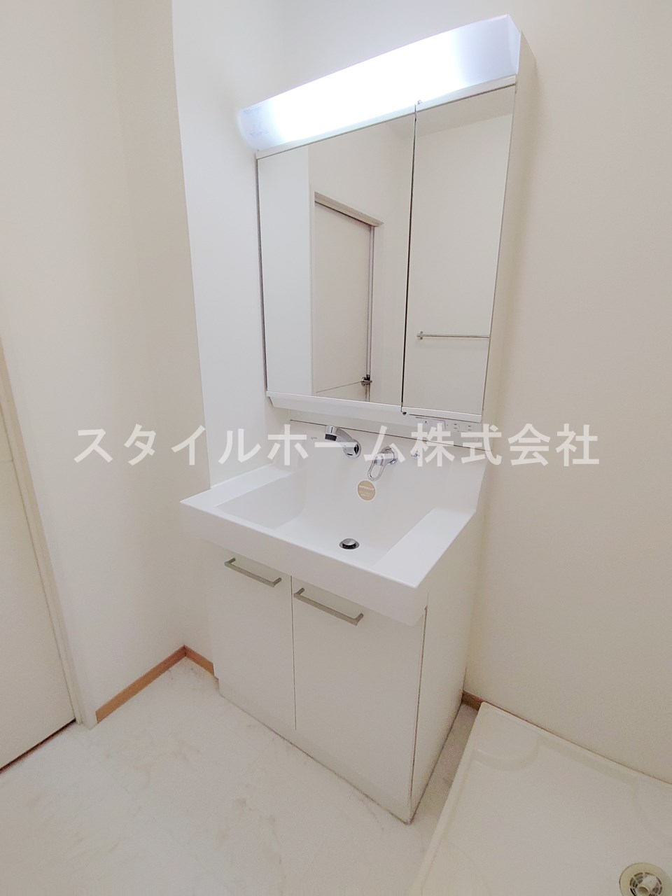 洗面設備　別部屋写真です。