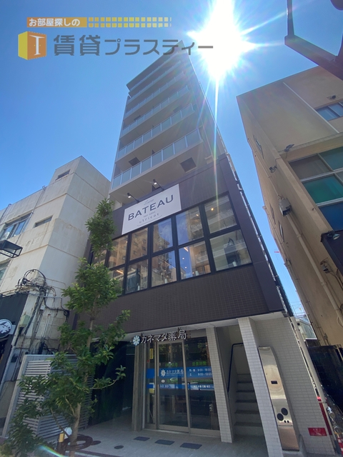 建物外観　船橋のホットスポットに立地。