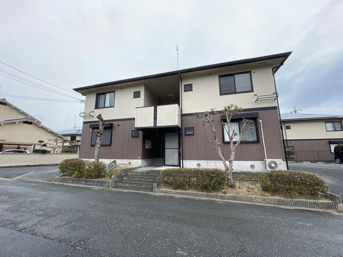 建物外観　外観は落ち着いています