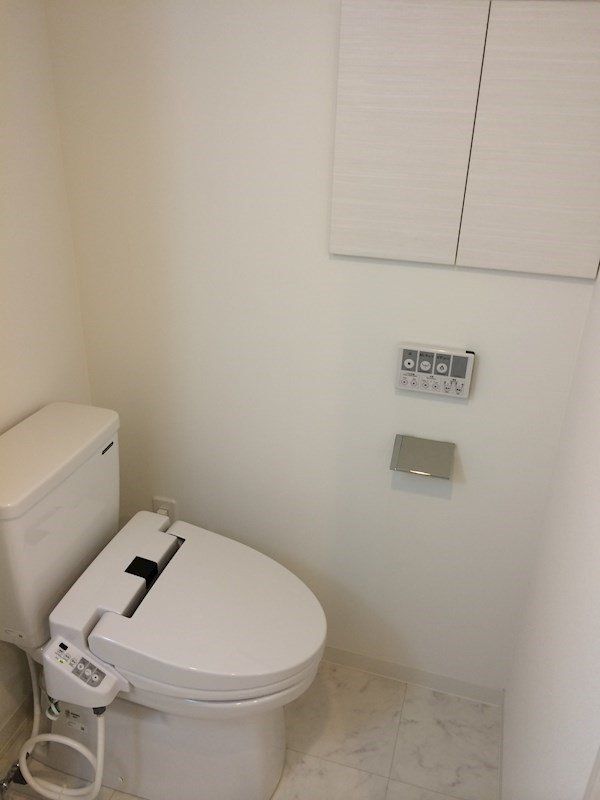 トイレ　同タイプの別部屋です。