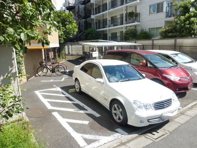 駐車場　★敷地駐車場です★