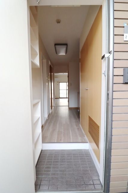 玄関　★お問い合わせはタウンハウジングまで★