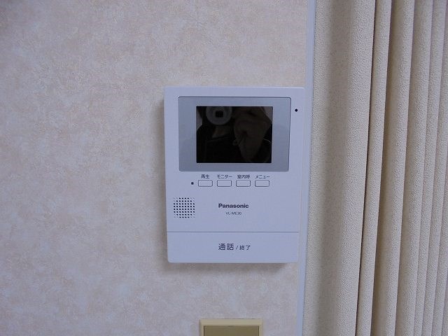 セキュリティ　写真は102号室です（参考）